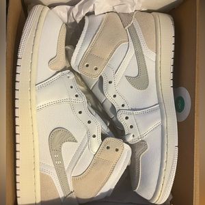 Air Jordan 1 Mid SE Craft